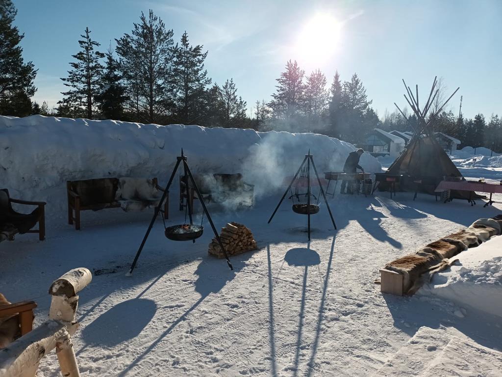 Santa's Igloos Arctic Circle